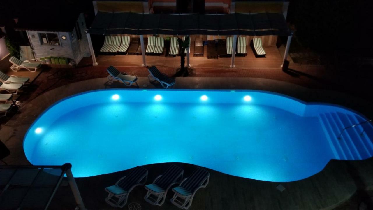 Cunda Leo Boutique Hotel & Pool Ayvalı Zewnętrze zdjęcie